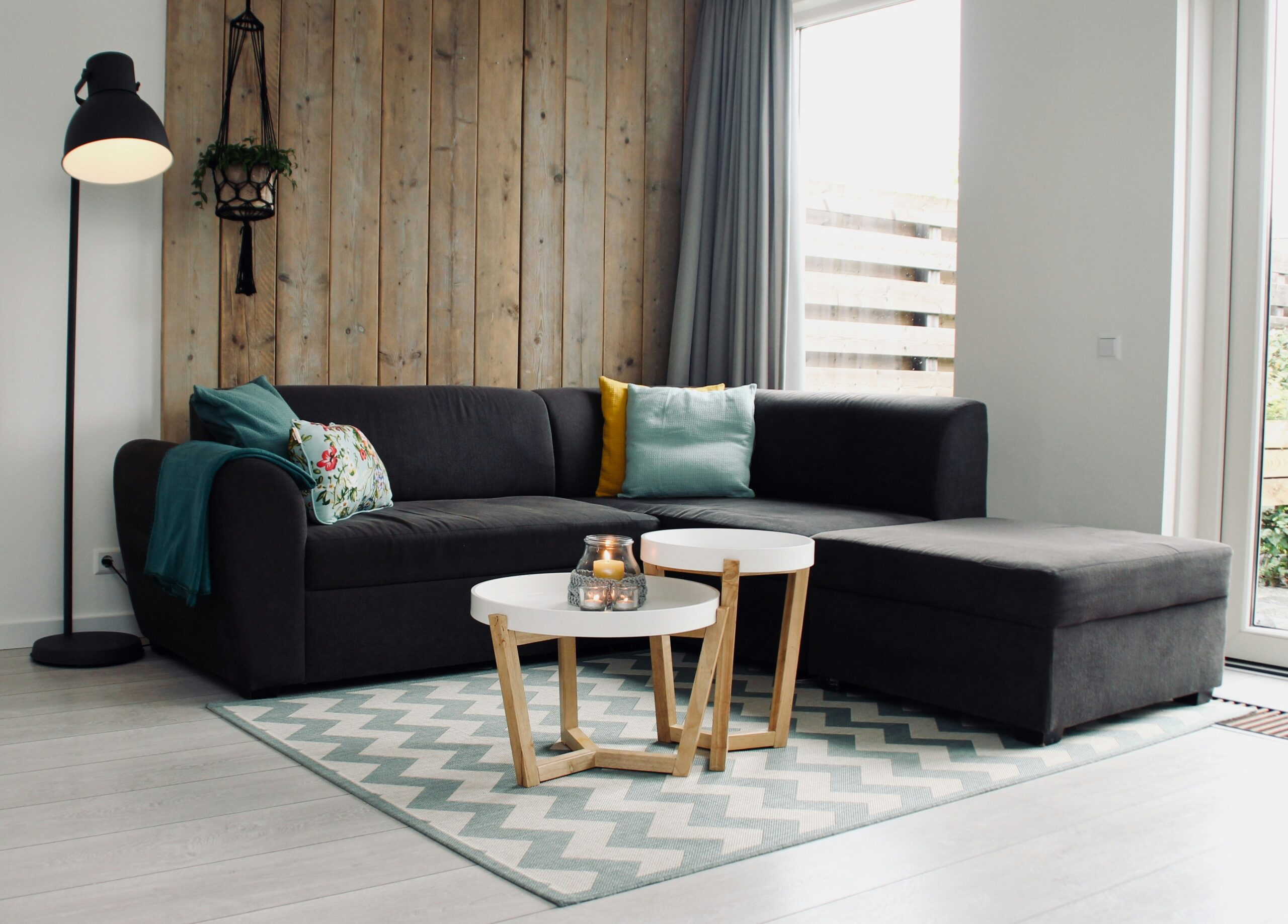 Slik fornyer du stuen uten en full renovering